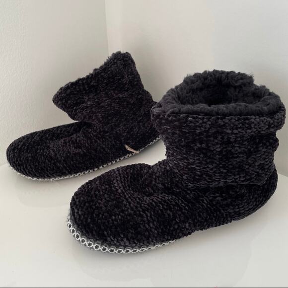 Muk Luks Cozy Ankle Bootie 11 US - Picture 1 of 4